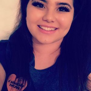 Meet your Posher, Adriana